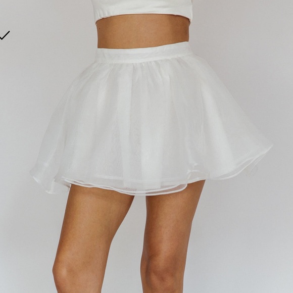 Karrie Layered Ballet Mini Skirt White, L - Picture 4 of 8